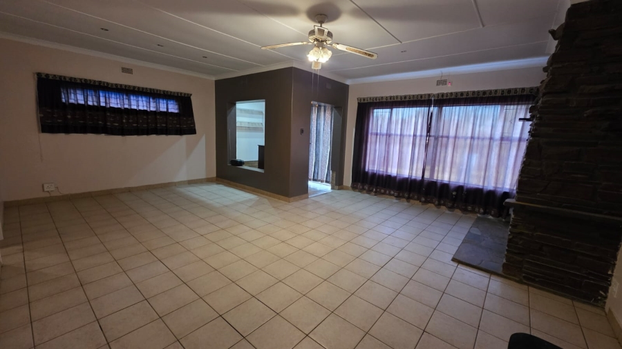 4 Bedroom Property for Sale in Songloed North West